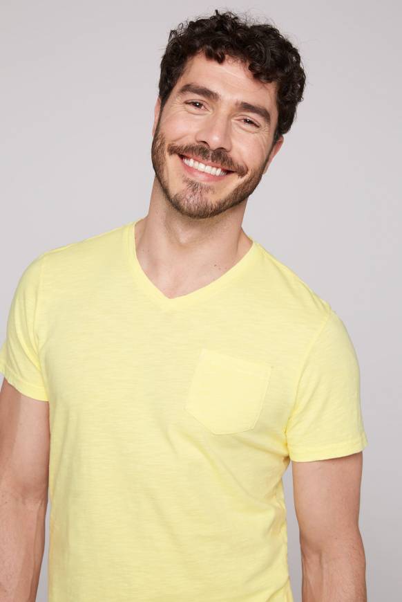 Soccx T-Shirt V-Neck mit Brusttasche sun 50% Rabatt mit kostenlosem Versand