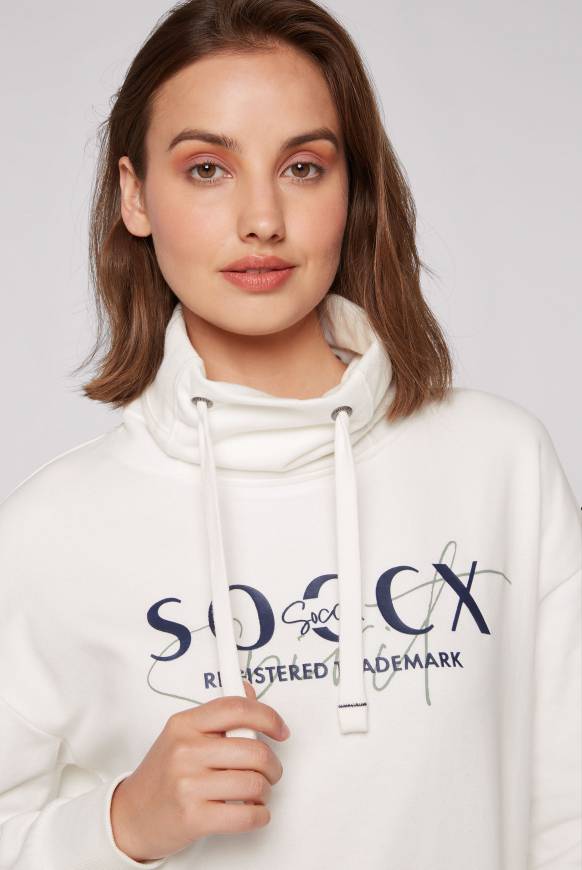 Soccx Sweatshirt mit hohem Kragen und Logo Print ivory VIP-Rabatte