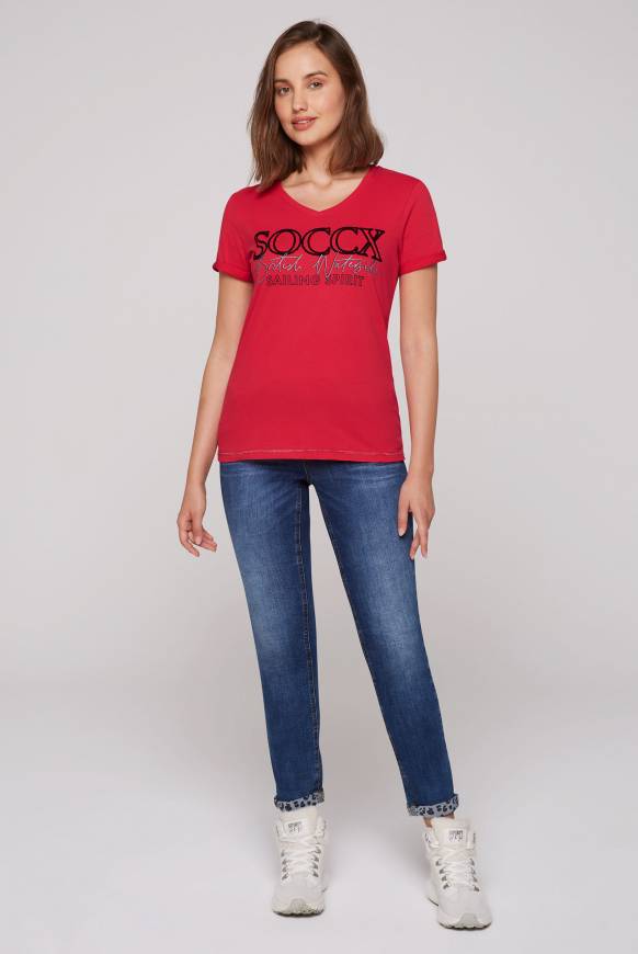 Soccx T-Shirt mit V-Ausschnitt und Glitter Print clear red Vierteljährliche Förderung