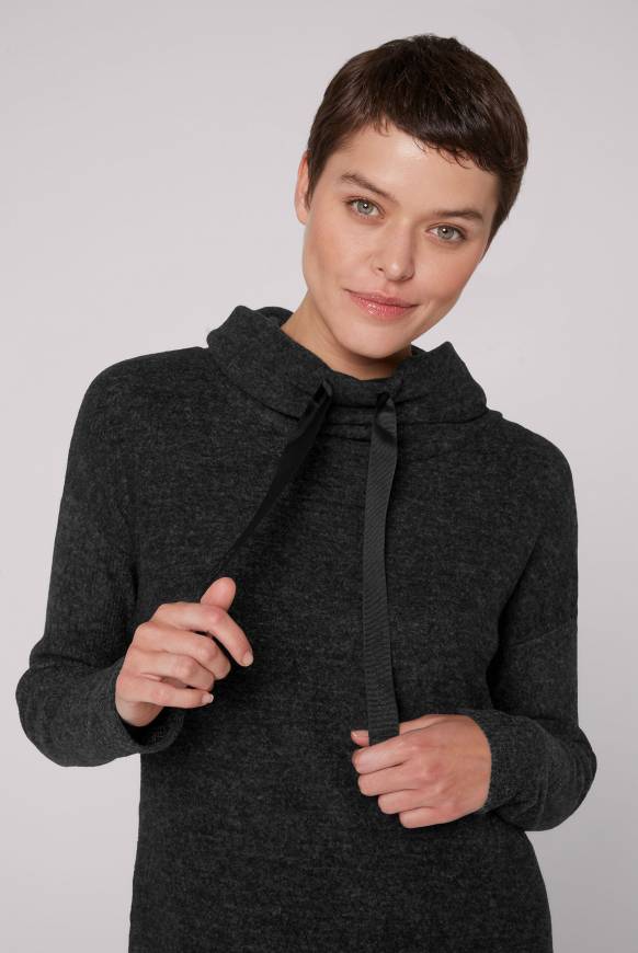 Soccx Meliertes Strickkleid mit Rollkragen black melange Im Verkauf