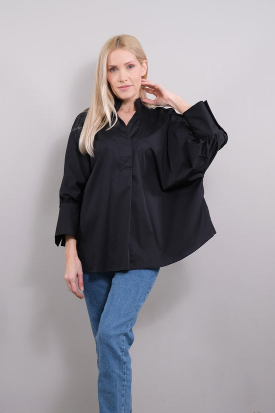 Soluzione Bluse mit 7/8 Ballonärmel Bianca Wochenangebot